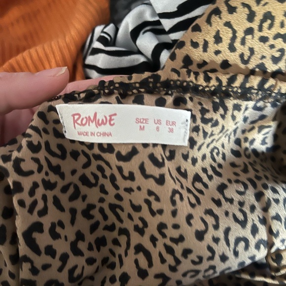 top - Picture 2 of 2